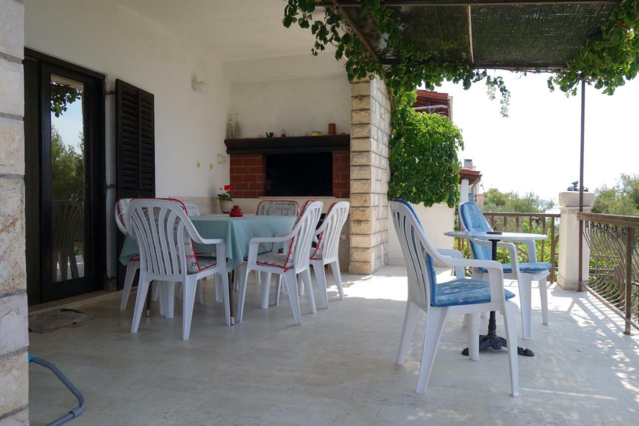 Apartmani Surjan Vela Luka Exterior foto